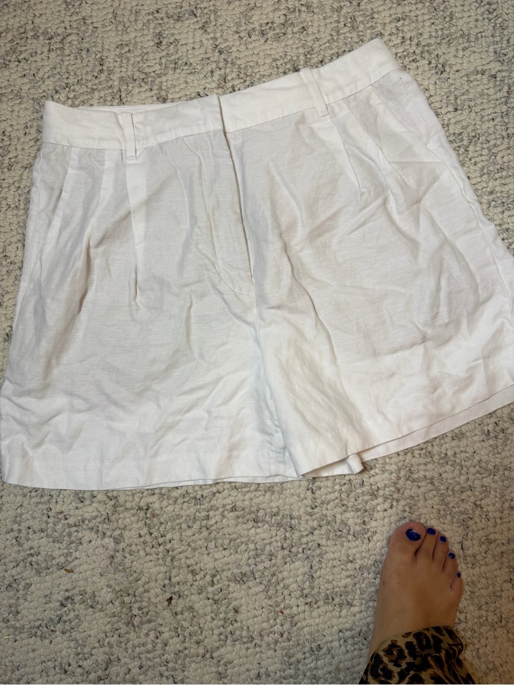 Aritzia White Pleated High-Rise Shorts